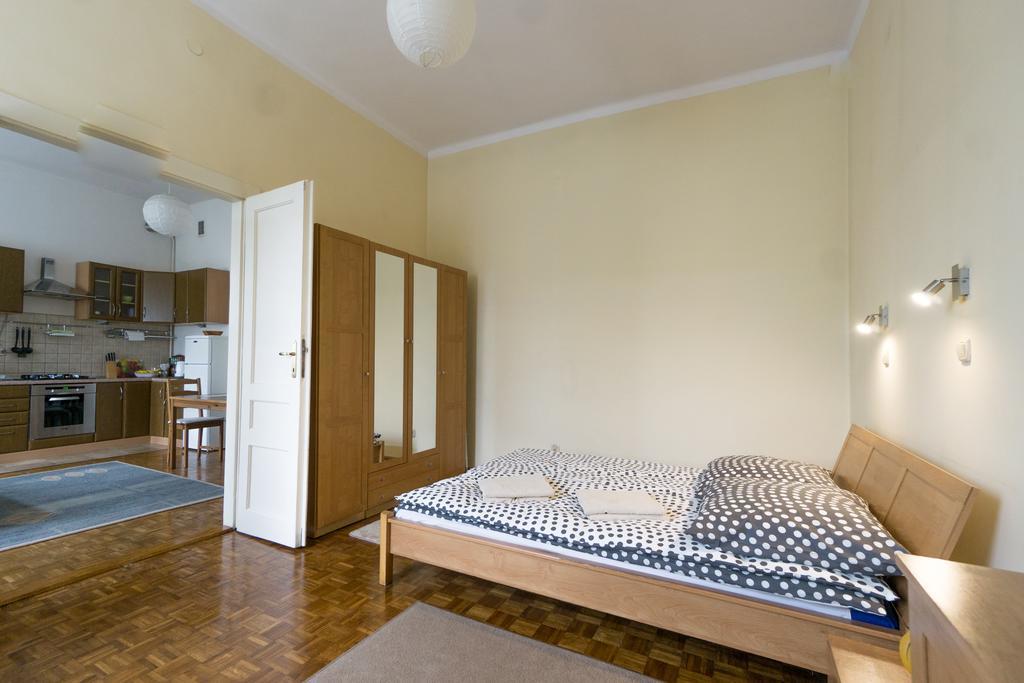 Old Town Residence - Wolnica 9 Krakow Bagian luar foto